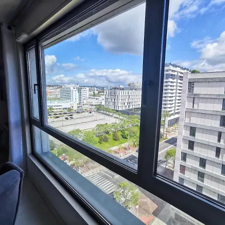 Bom Dia Parque Nacoes W * Lisboa