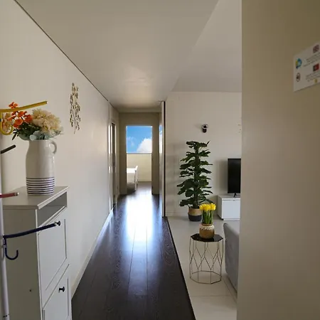 Bom Dia Parque Nacoes W Apartment