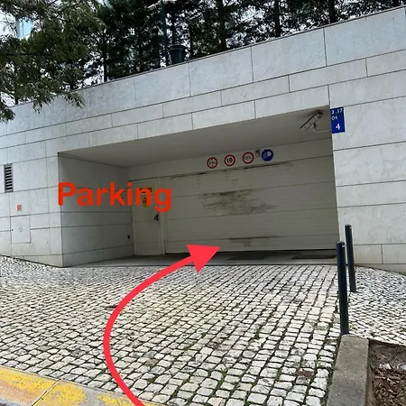 Bom Dia Parque Nacoes W * Lissabon